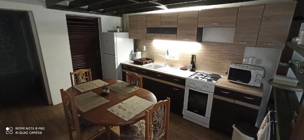 Privat L&L Appartement Nová Lesná Buitenkant foto
